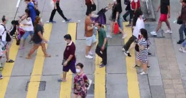 16 Ekim 2021: Nathan Yolu Kowloon 'un ana caddesi.