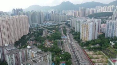 Choi Hung Yolu, Hong Kong 'un Kowloon bölgesindeki Wong Tai Sin bölgesinde yer alan bir yoldur..