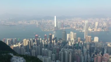09 Ekim 2019: Victoria Peak, Honk Kong 'da İdari Apartmanlar