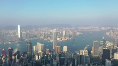 09 Ekim 2019: Victoria Peak, Honk Kong 'da İdari Apartmanlar