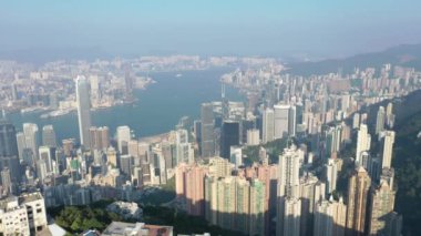 09 Ekim 2019: Victoria Peak, Honk Kong 'da İdari Apartmanlar