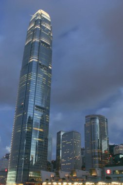 18 Eylül 2004 Uluslararası Finans Merkezi. Uluslararası Finans Merkezi IFC bir gökdelendir