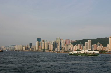 15 Temmuz 2004 Victoria Limanı, Hong Kong ufuk çizgisi 
