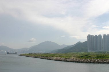 21 Temmuz 2004 'te TKO Hk' deki modern gayrimenkul dairesi. 