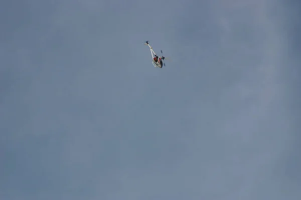 Летающий Вертолет Вертолет Дистанционного Управления — стоковое фото