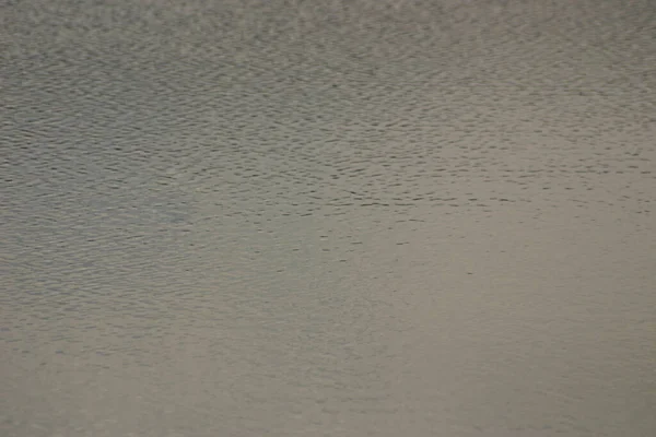 Closeup Dessaturado Transparente Textura Superfície Água Calma Clara — Fotografia de Stock