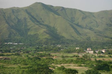 16 Ağustos 2004 Kai Kung Leng 'in gereen tepesi, Hong Kong