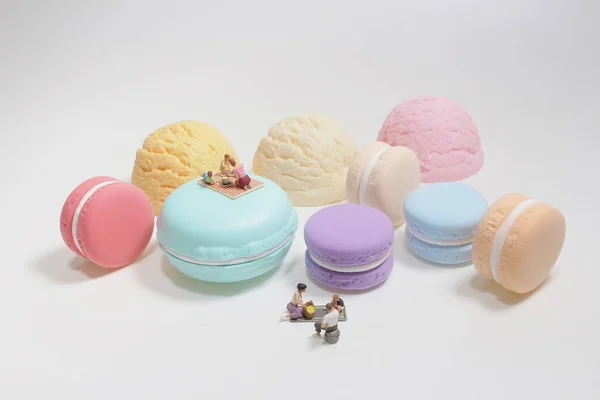 Uma Diversão Mini Figura Acampamento Piquenique Macaron — Fotografia de Stock