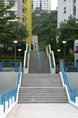 2 Eylül 2004 Paslanmaz çelik parmaklıklar