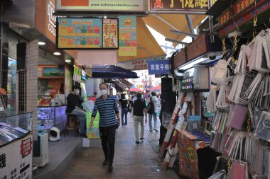 25 Ekim 2021 Apliu Caddesi Bit Pazarı, elektronik ve görsel-işitsel ürünlerin pazarlandığı yer.