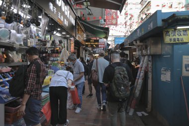 25 Ekim 2021 Apliu Caddesi Bit Pazarı elektronik ve aksesuarların popüler bir karışımıdır.