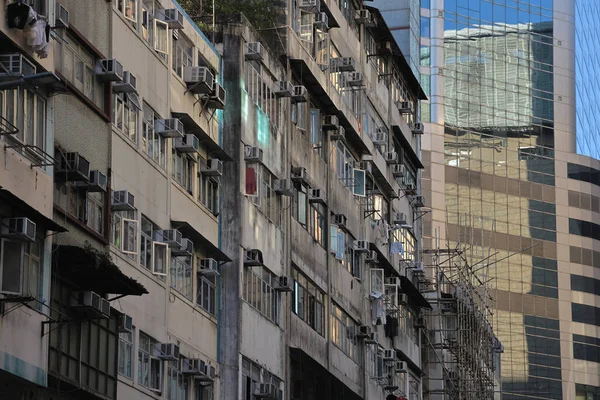2021年10月25日香港旺角高密度住宅楼宇及街市 — 图库照片