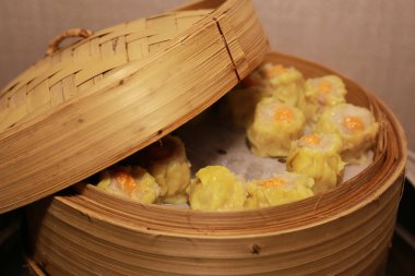 Bambudaki Dim Sum grubu Bo 'yu buharda pişirdi.