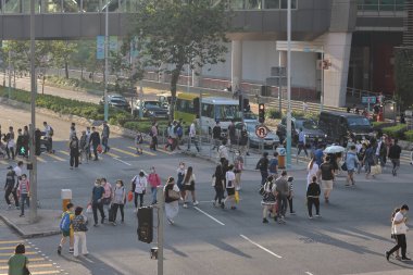 31 Ekim 2021 Tseung Kwan O Hong Kong yaya geçidi.