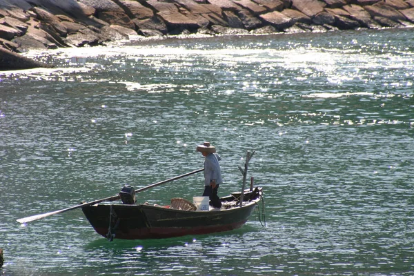 Man Boat Fishing Port Shelter — Stock Photo, Image