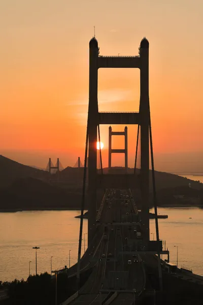 Orange Solnedgång Tsing Bridge Motorvägar Hongkong Med Upphängningsstruktur — Stockfoto