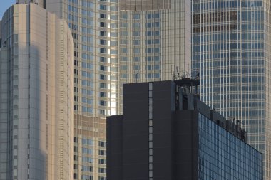 5 Kasım 2021: Modern Hong Kong Mimari; Hong Kong İş Binası Kapatma