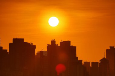 13 Kasım 2021 Orta ve Batı Bölgesi, Hong Kong 'un batısı. 