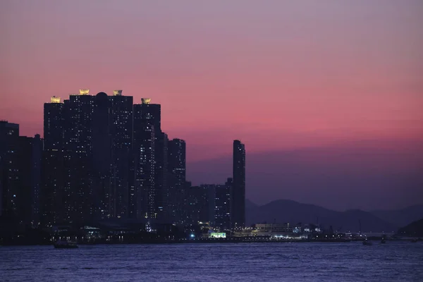 2021年11月13日香港维多利亚港神奇时刻 — 图库照片