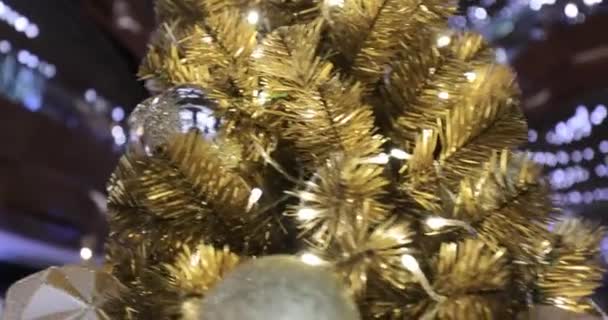 Złote Święta Złote Ozdoby Świąteczne Choinka — Wideo stockowe