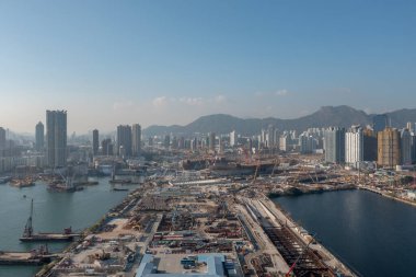 11 Aralık 2021 Kai Tak Geliştirme 'de yapım aşamasında.