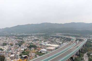 25 Aralık 2021 otoyolda trafik, Kong Sham Western karayolu.