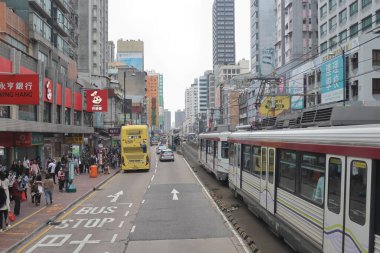 25 Aralık 2021 Castle Peak Yolu Yuen Long Town 'un ana yoludur..