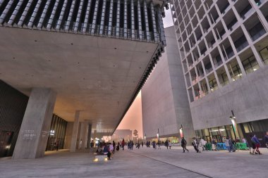 24 Aralık 2021 M + Müze, Batı Kowloon Kültür Bölgesi M + binası