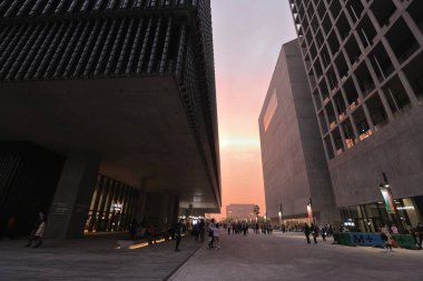 24 Aralık 2021 M + Müze, Batı Kowloon Kültür Bölgesi M + binası