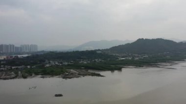 25 Aralık 2021 Yuen Long Lau Fau Shan Shoreline, Hong Kong