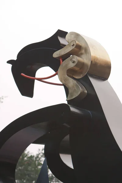 Μαρτίου 2008 Σχεδιασμός Γλυπτική Άλογο Απομονώνονται Στο Πάρκο Tuen Mun — Φωτογραφία Αρχείου