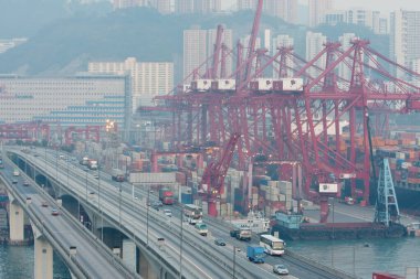 5 Ocak 2008 Kwai Tsing Yolu ve Tsing Yi Güney Köprüsü