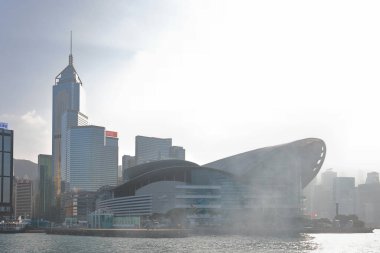 30 Aralık 2021 'de Victoria Limanı' ndan Hong Kong Kongre ve Sergi Merkezi.