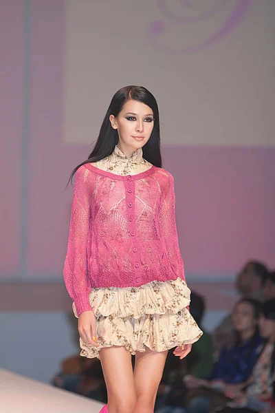 Ocak 2008 Moda Şovu Catwalk Runway Show Etkinliği Moda Haftası — Stok fotoğraf