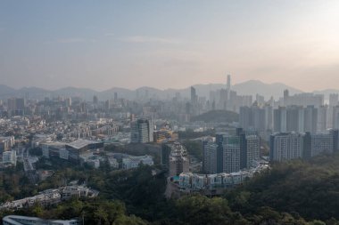 8 Ocak 2022 Lung Cheung Yolu 'nda orta kowloon manzaralı, h