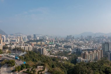 8 Ocak 2022 Beacon Hill eteklerinin altında, Kowloon şehri manzarası, hk