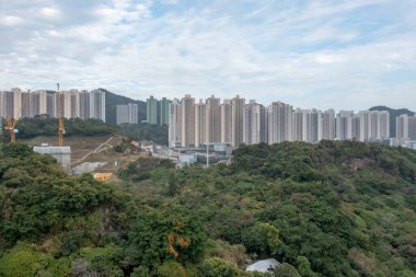 23 Ocak 2022 Yau Tong 'dan görüldüğü gibi yüksek apartman blokları.