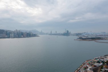 23 Ocak 2022 Kwun Tsai Hong Kon 'da kalabalık.