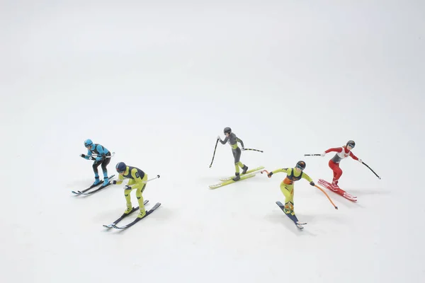 Mini Figura Esqui Esquiador Saltos Esportes Inverno Extremos — Fotografia de Stock