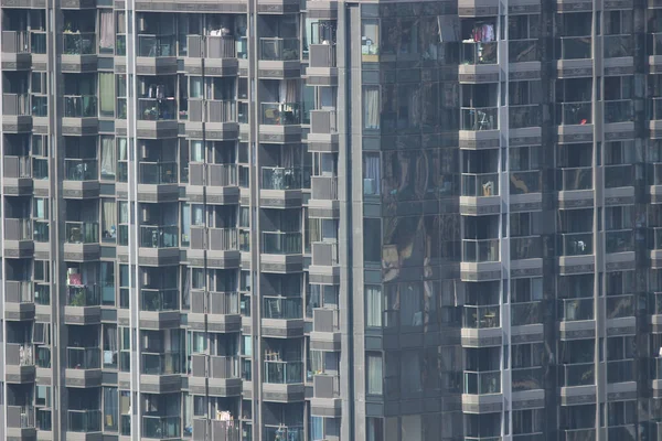 香港の混雑したアパートの建物 2021年12月14日 — ストック写真