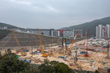 6 Mart 2022 Pak Shing Kok 'taki Site Formasyonu ve Altyapı