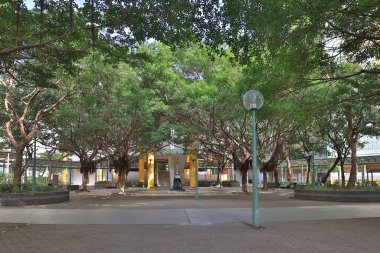Fu Tung Malikânesindeki küçük park, Hong Kong, 20 Nisan 2021