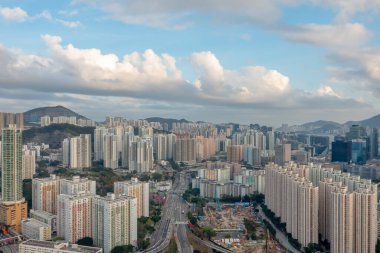 12 Mart 2022 Kowloon Körfezi Havadan Hong Kong manzarası