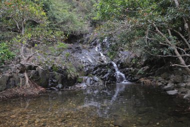 Lohas Park 'taki Siu Chik Sha şelalesi.