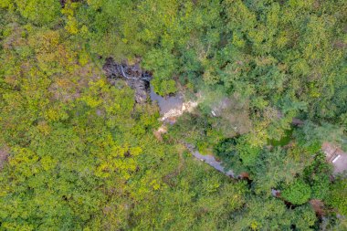 16 Mart 2022 Siu Chik Sha Şelalesi Lohas Parkı, Hong Kon