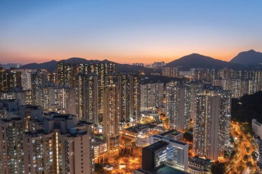 Hang Hau yerleşim alanının 4 Nisan 2022 Gece Görüşü, hk
