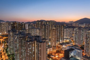 Hang Hau yerleşim alanının 4 Nisan 2022 Gece Görüşü, hk