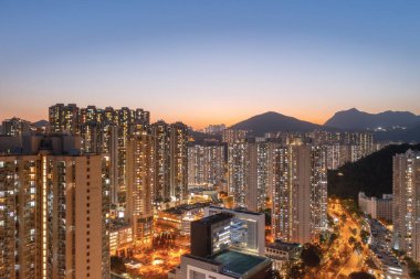 Hang Hau yerleşim alanının 4 Nisan 2022 Gece Görüşü, hk