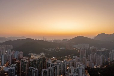 Hang Hau yerleşim alanının 4 Nisan 2022 Gece Görüşü, hk