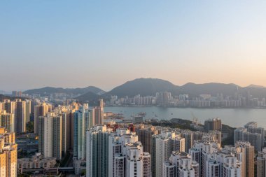 5 Nisan 2022, Lam tin Kwun Tong 'da bir halk evi.